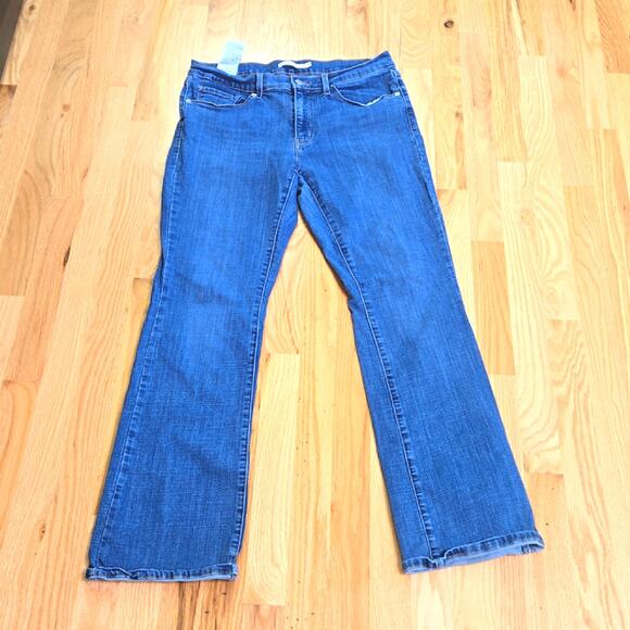 Levi's Women's Classic Bootcut Jeans size 10 - Picture 2 of 8
